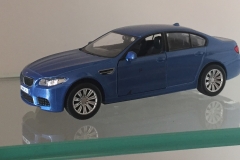 BMW - AZUL - MINIATURA (2)